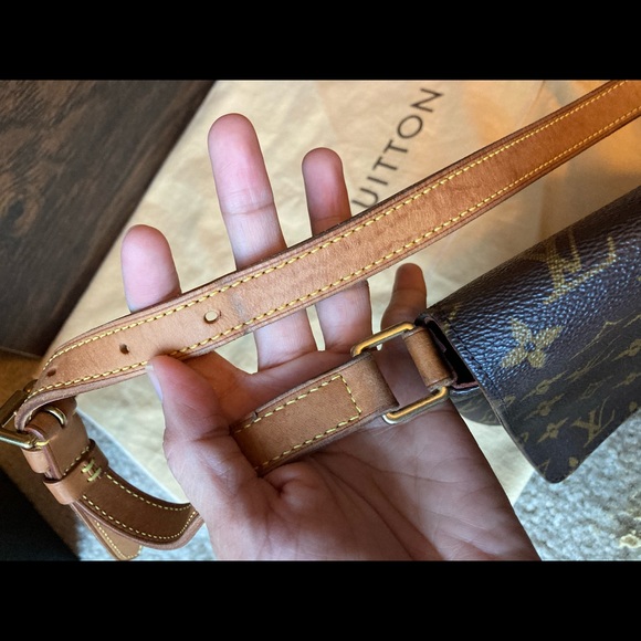 💯% Authentic Louis Vuitton Musette tango should bag - Picture 8 of 10